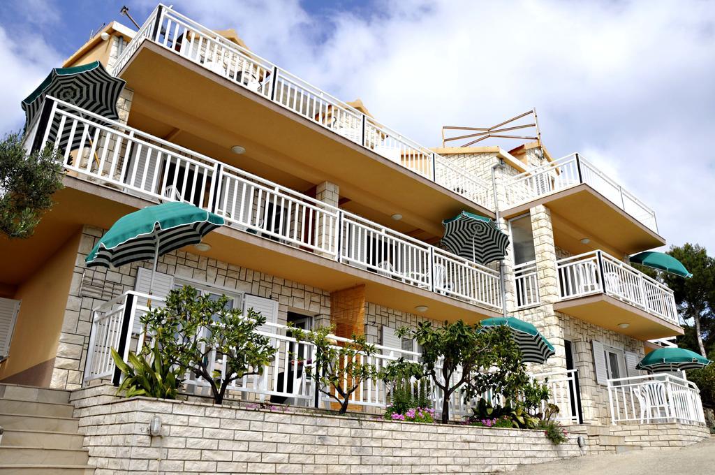 Hotel San Rocco Lumbarda Exterior foto