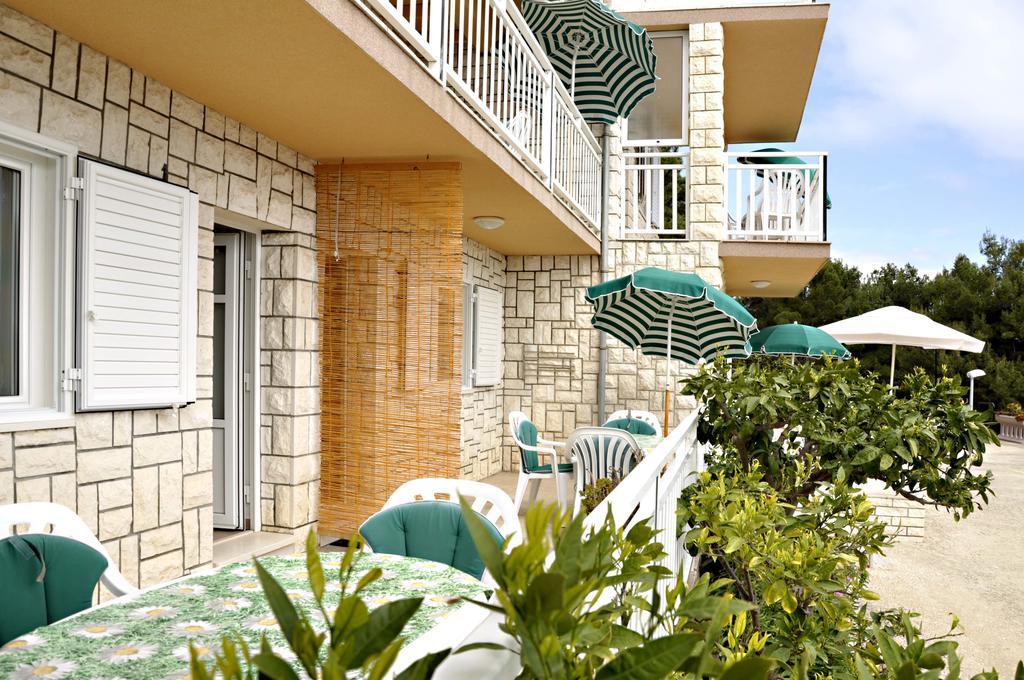 Hotel San Rocco Lumbarda Exterior foto