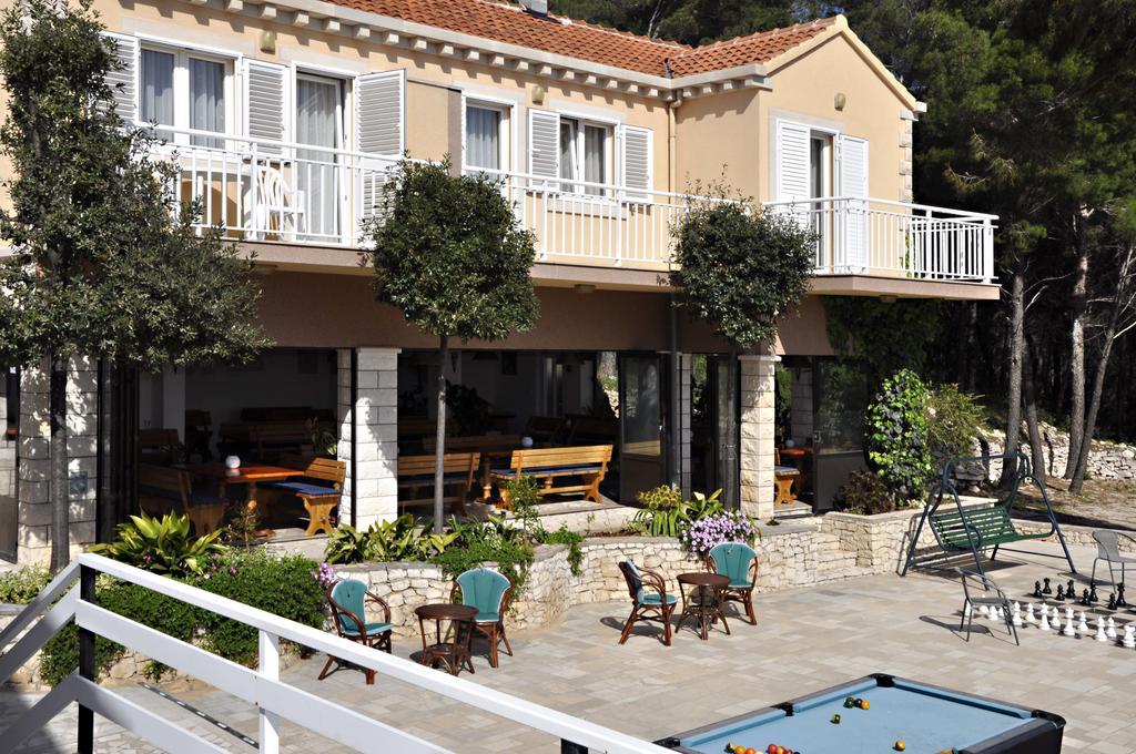 Hotel San Rocco Lumbarda Exterior foto