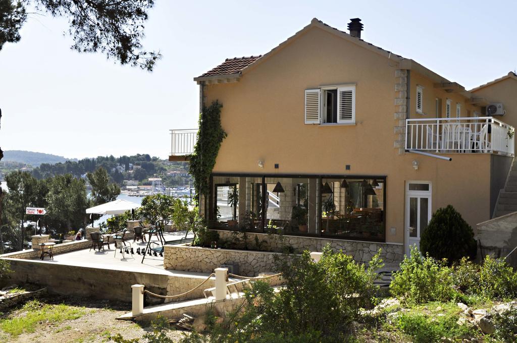 Hotel San Rocco Lumbarda Exterior foto