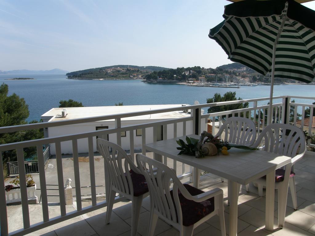Hotel San Rocco Lumbarda Exterior foto